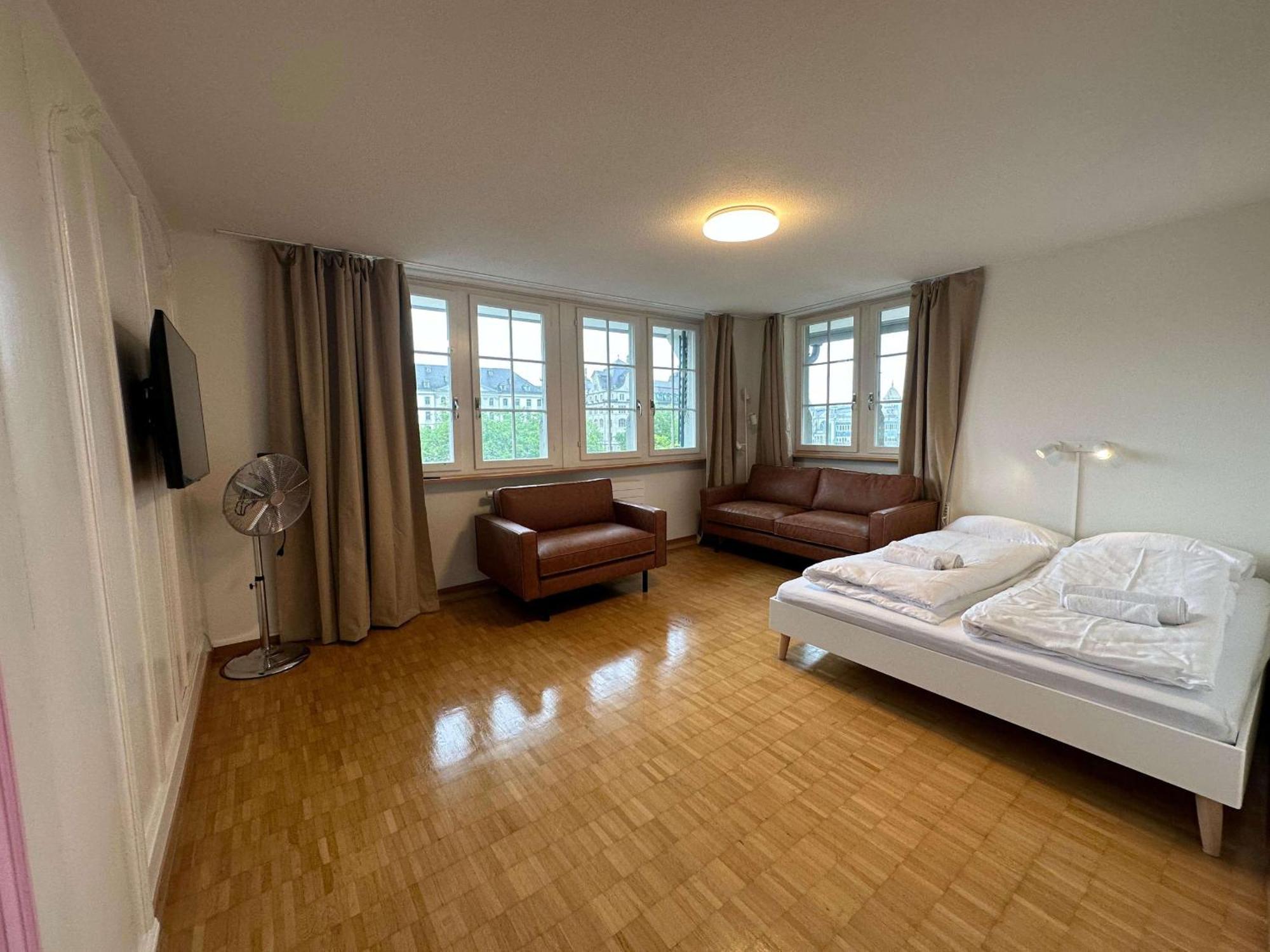 Hitrental Limmatquai Apartment チューリッヒ エクステリア 写真